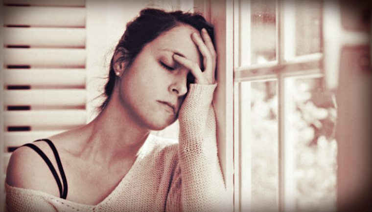 If You’re A Mom Who Is Going Through Hell, You’re Not Alone And You’re Not Failing - Featured image
