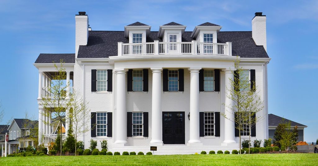 Seven Girlfriends Buy Mansion So They Can All Live Together When They’re Old - Featured image