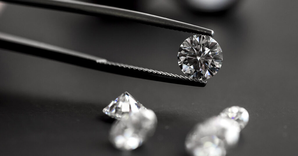 People Are Piercing Their Fingers And Embedding Diamonds Instead Of Buying Rings - Featured image