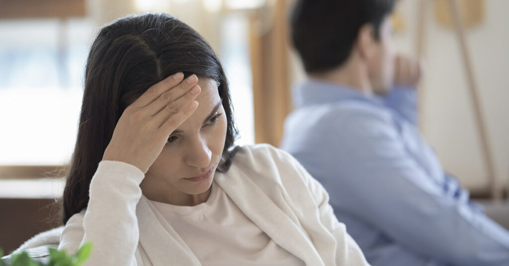 Why Do So Many People Stay In Toxic Relationships? - Featured image