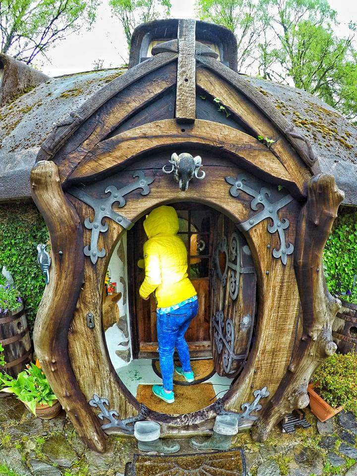 uncle Stuart Grant’s real-life Hobbit house
