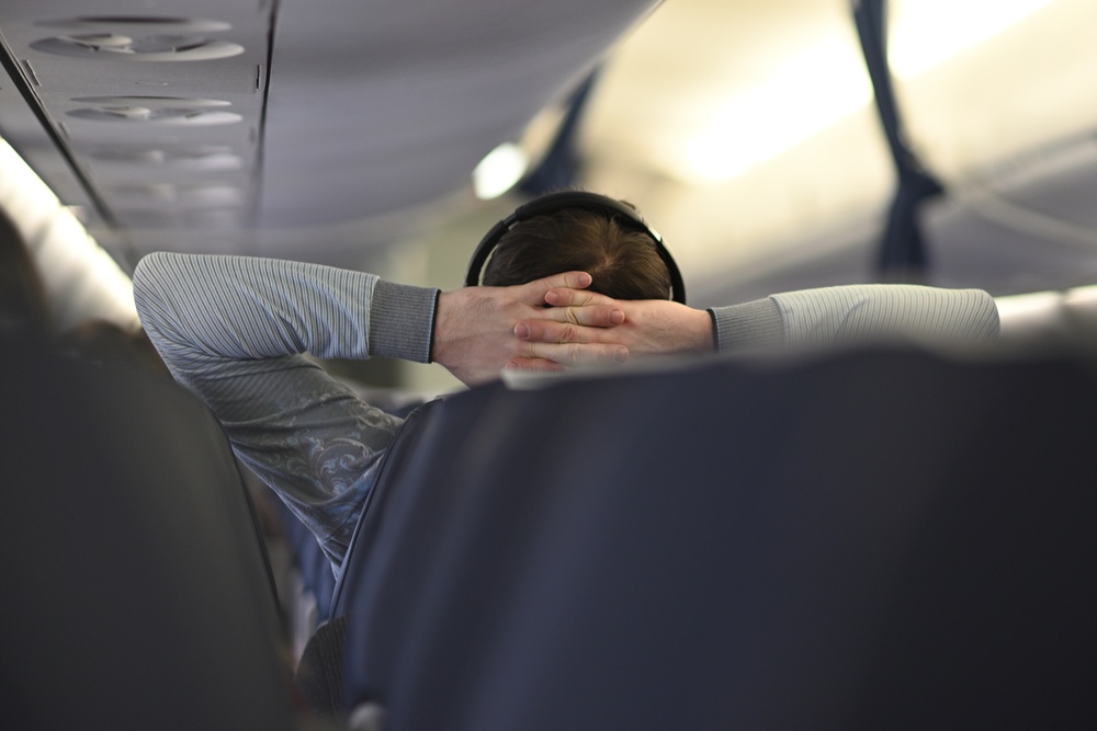 United Airlines Is Kicking Off Passengers For “Beat Pulsing” - Featured image