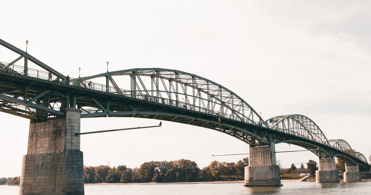 Scenic view of Maria Valeria Bridge spanning the Danube River, connecting Slovakia and Hungary.