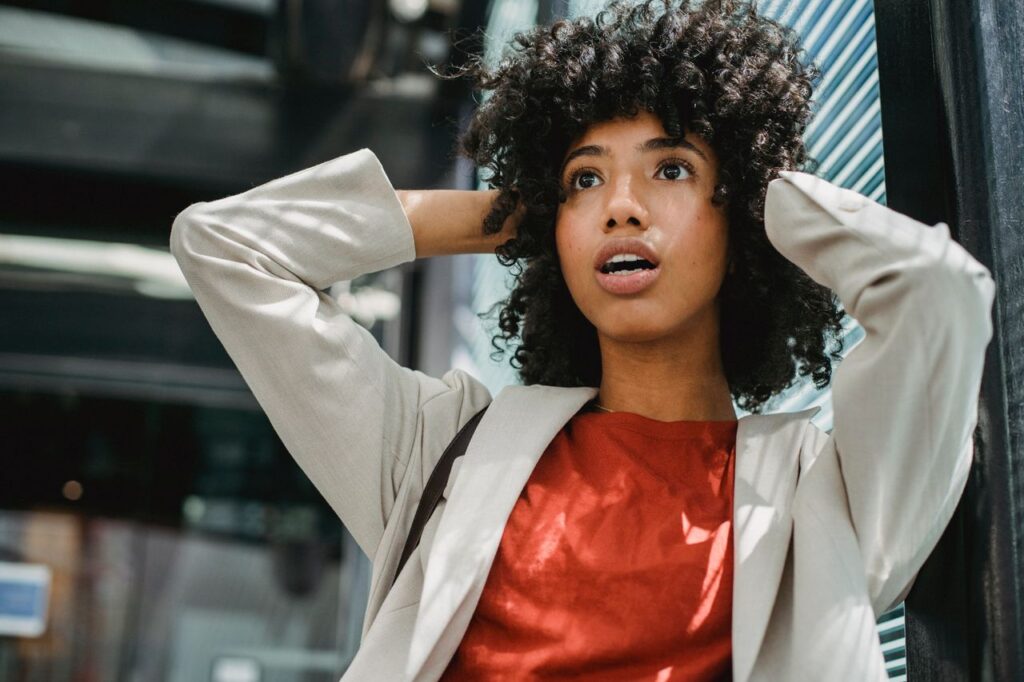 If You Have a High IQ, These 10 Annoying Sounds Make It Nearly Impossible to Think - Featured image