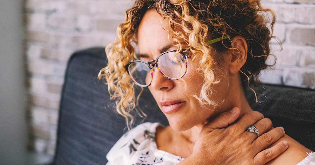 Psychologists Say Mentally Exhausted People Tend to Repeat These 7 Phrases Without Realizing