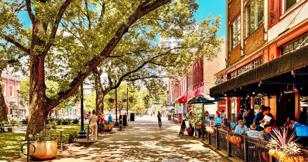 So long, Florida: Retirees are flocking to these 3 states instead - Featured image