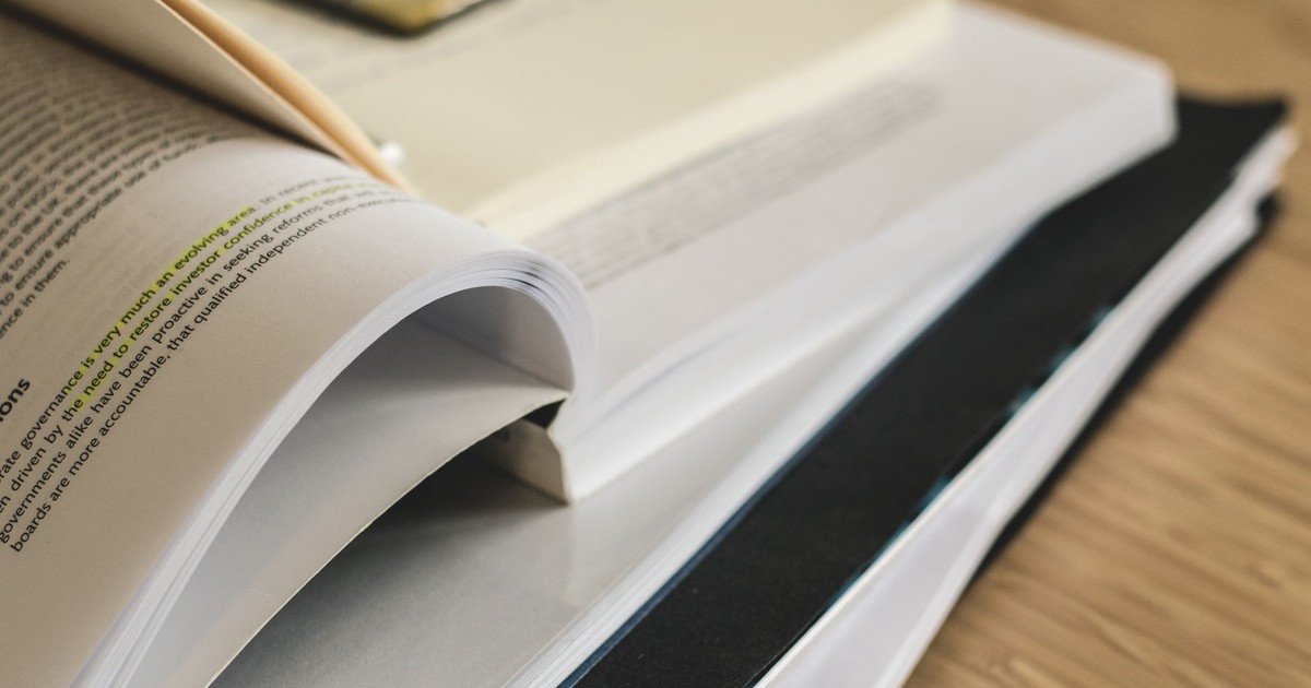 28 Life-Changing Books Everyone Should Read at Least Once - Featured image
