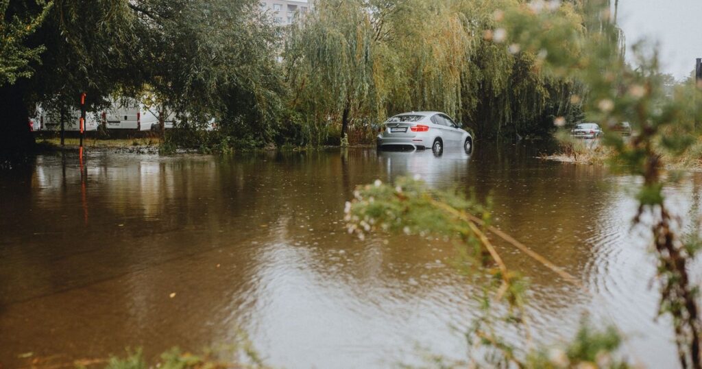 These 7 cities were promised they’d be safe from floods – now they flood every year - Featured image