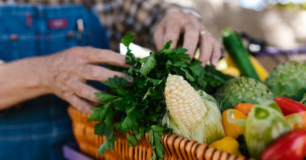 Experts Explain Whether or Not Locally Grown Produce is Safe From Cyclospora - Featured image