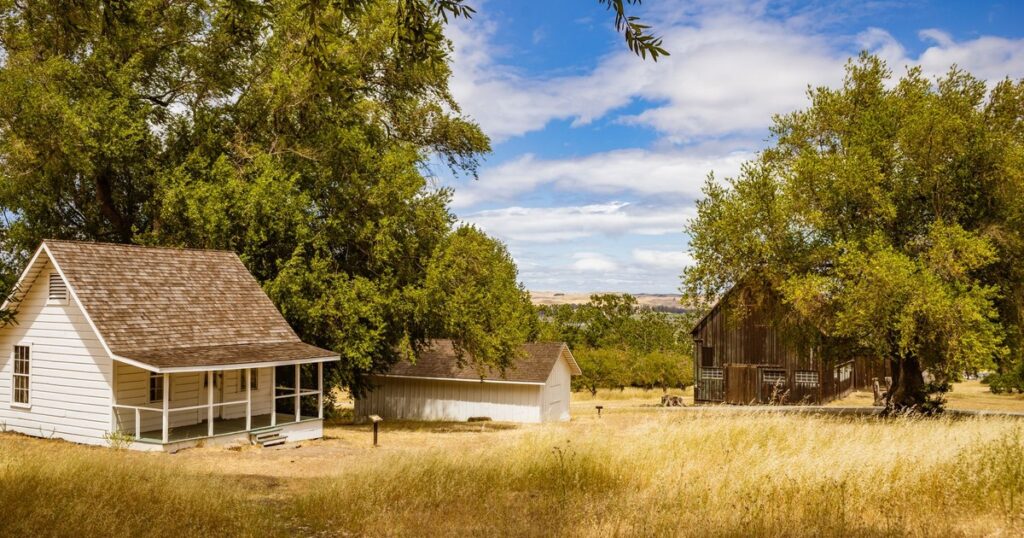 Netflix’s Little House on the Prairie Is Not What You Remember - Featured image