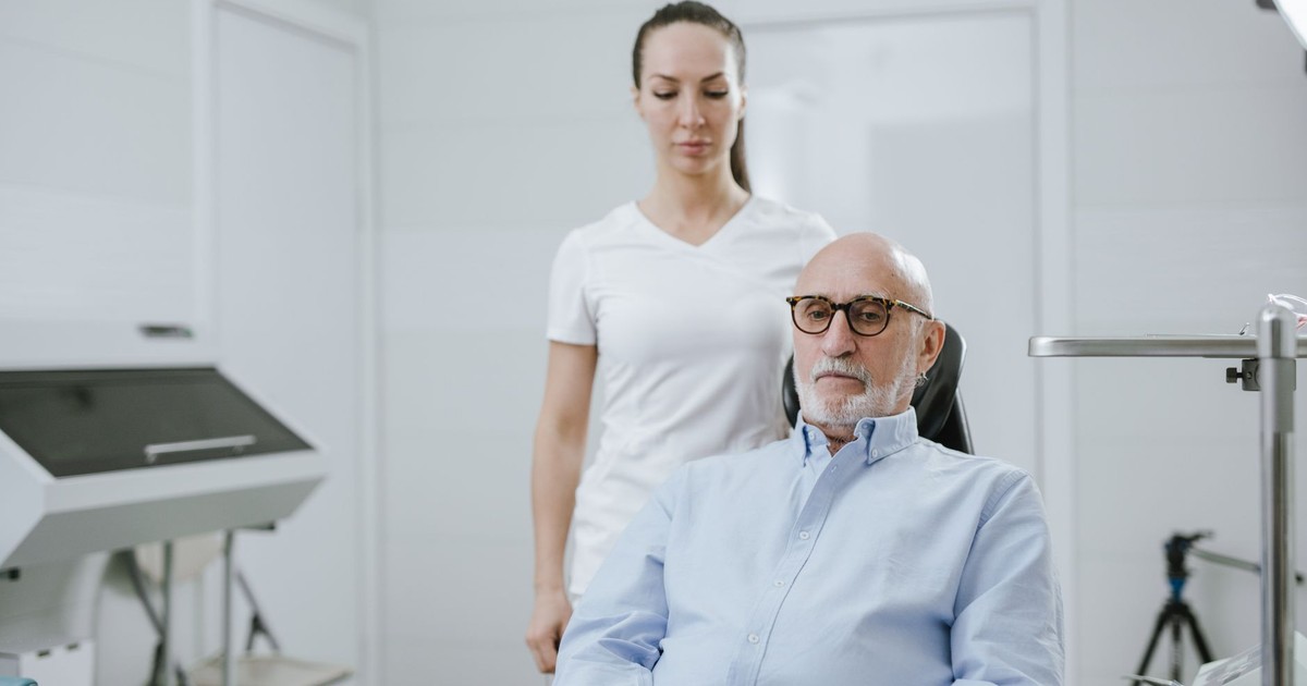 5 Big Expenses Medicare Won’t Cover — And What To Do About Them - Featured image