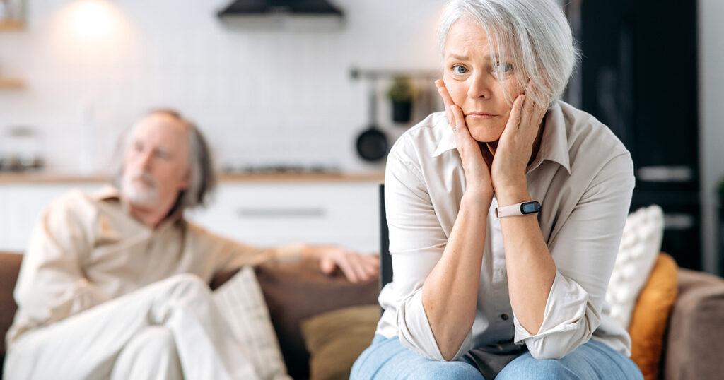 16 Relationship Habits That Appear When a Woman Has Emotionally Checked Out for Good - Featured image