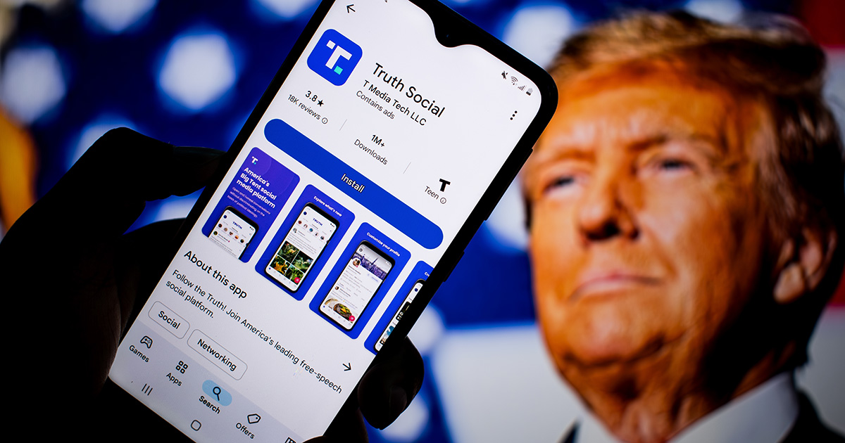 Trump’s Strangest Tribute: What He Posted When Lindsey Graham Died