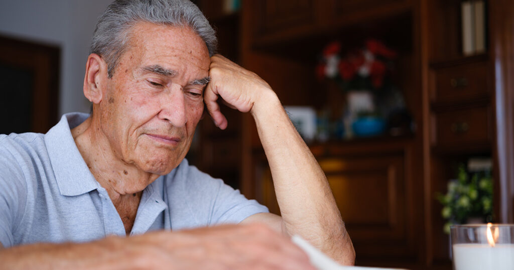 The Average Monthly Retirement Income for Americans Over 70 May Surprise You - Featured image