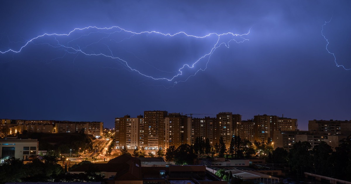 8 U.S. Cities Where the Weather Has Become So Intense, Locals Want to Leave