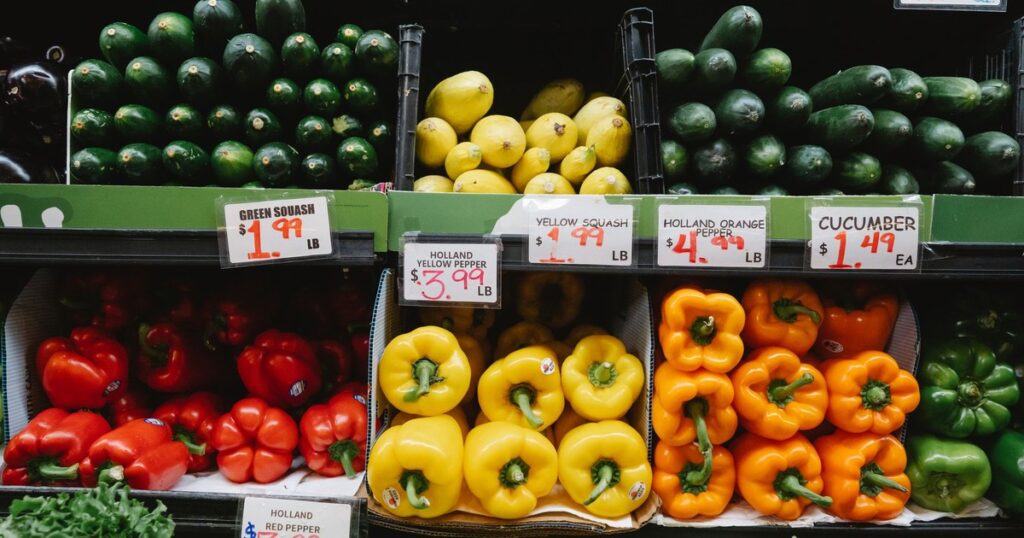 7 West Coast Grocery Store Differences That Confuse East Coasters - Featured image