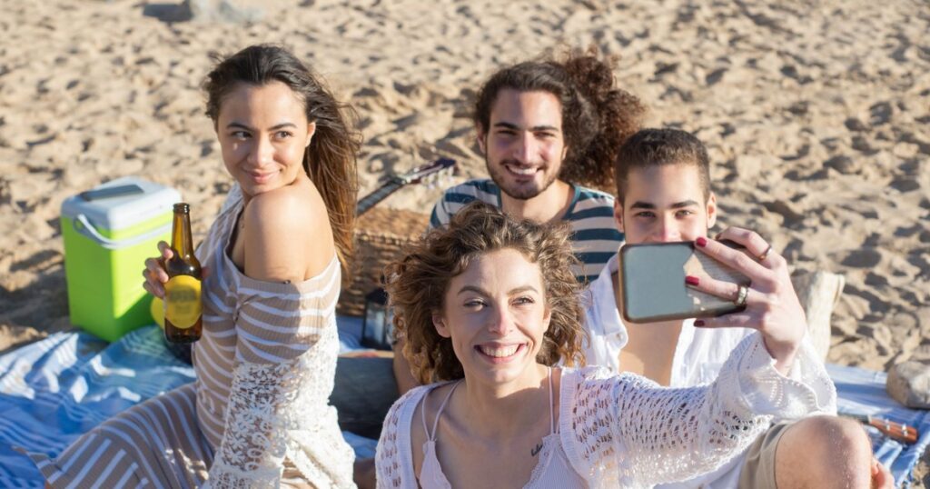 8 Countries Where Expats Feel the Warmest Welcome - Featured image