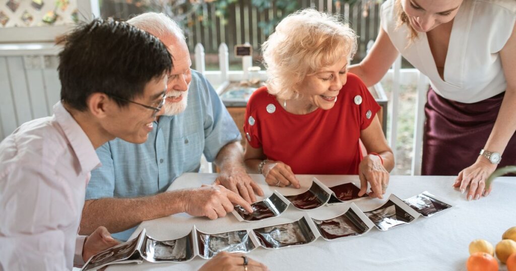 9 Relationship Habits Boomers Expect That Millennials Flat-Out Won’t Do - Featured image