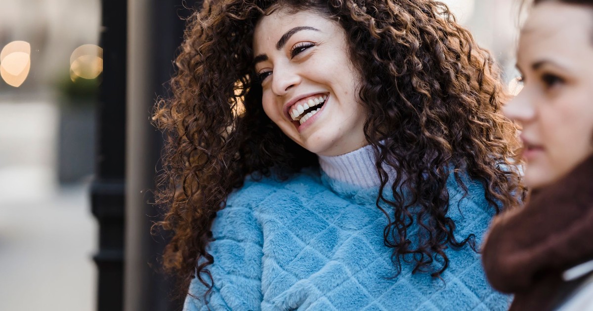 9 Things Men Actually Find Attractive (And It’s Not Perfection)