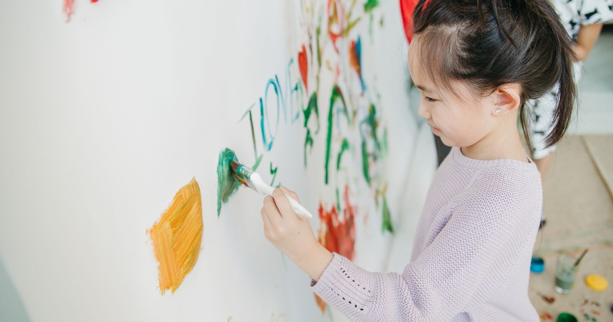 She Sold $7 Million in Paintings Before Turning 14—And Most People Missed It - Featured image